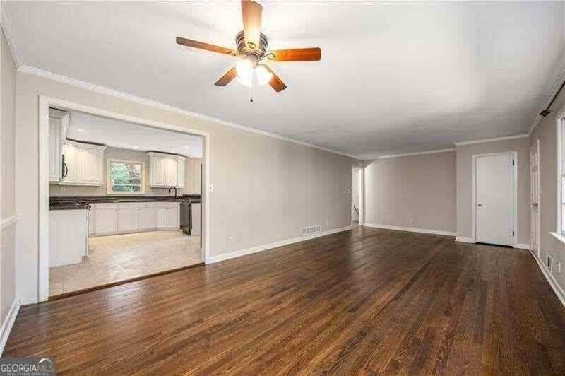 535 Valley Ln - Photo 3 of 25