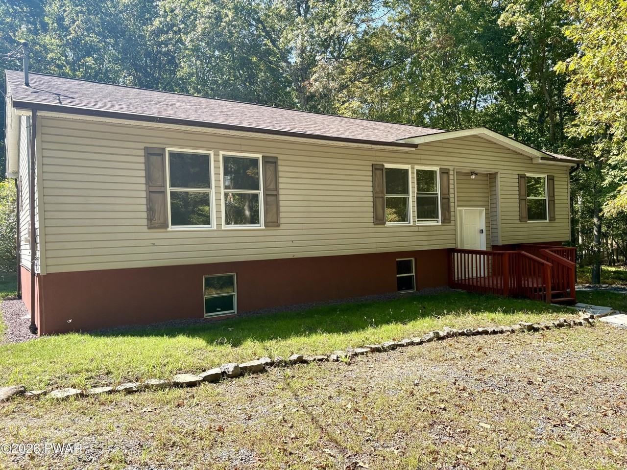 1073 Deer Run E - Photo 2 of 31
