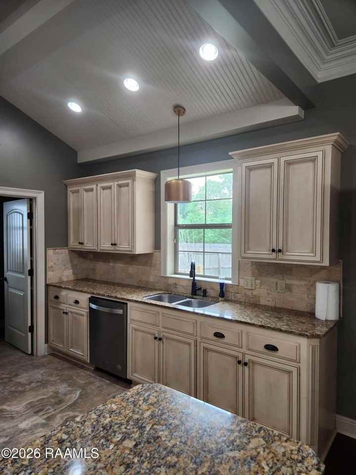 119 Metairie Ct - Photo 4 of 12