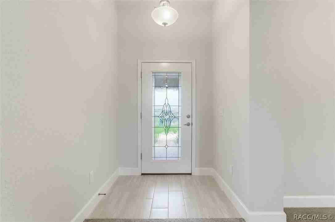 336 W Rexford Dr - Photo 2 of 46