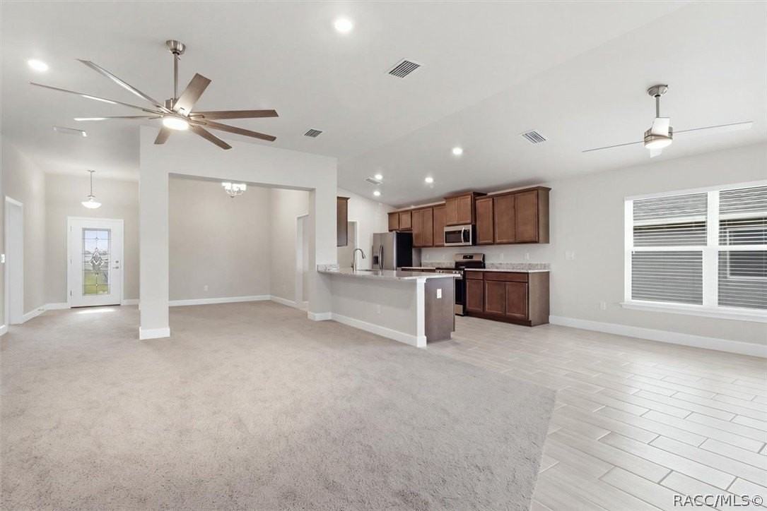336 W Rexford Dr - Photo 3 of 46