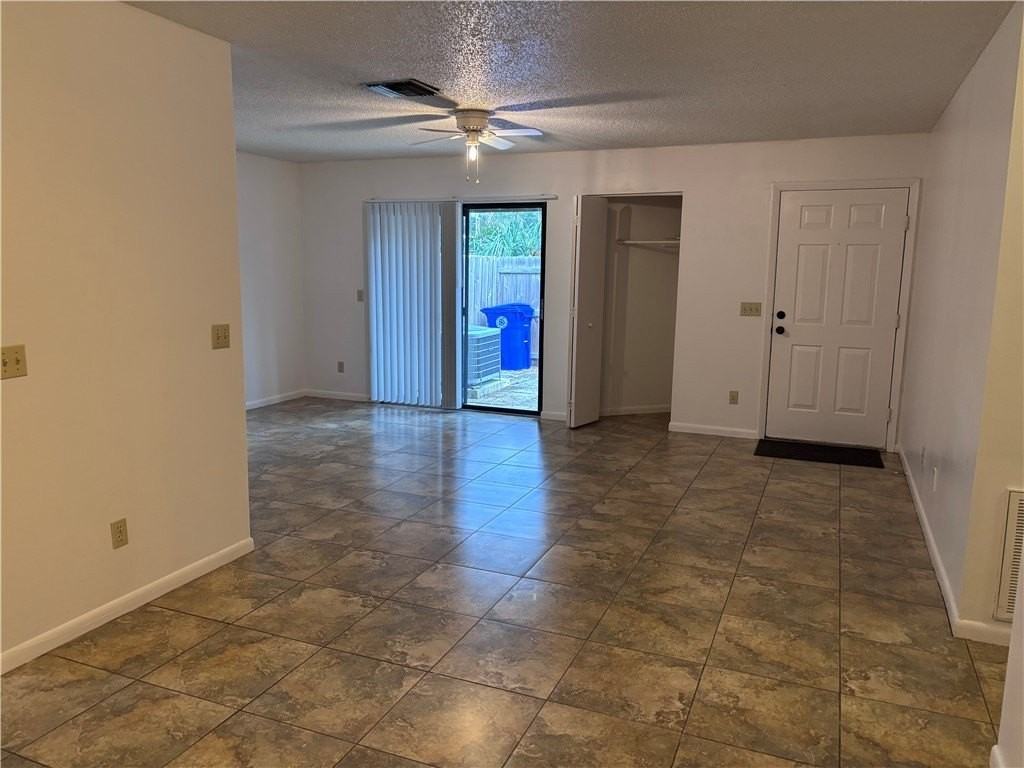 1466 39th Ave #F1 - Photo 6 of 19