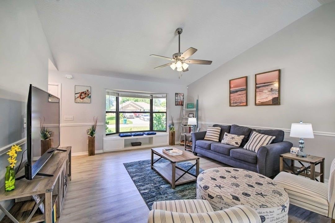 1526 Quiescent Ln - Photo 4 of 33