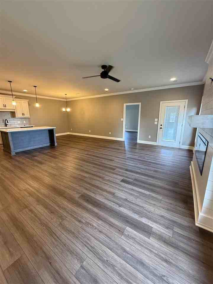 528 Cumberland Pointe Ln - Photo 2 of 11
