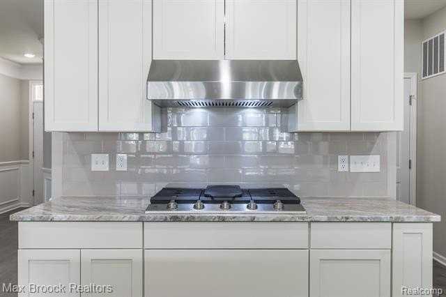 4819 Glenora Dr - Photo 6 of 50