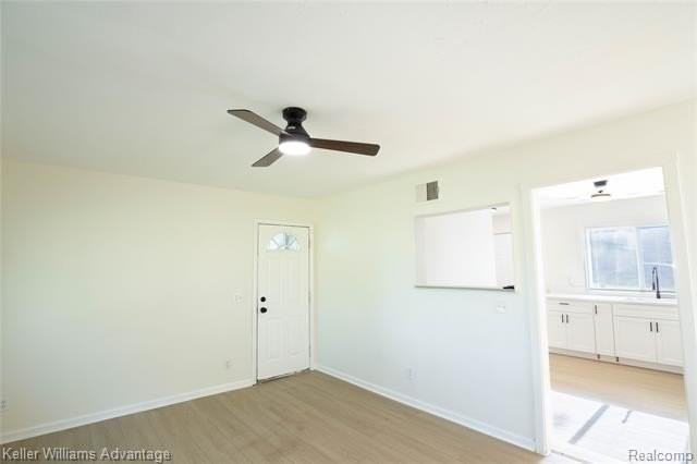 31776 Arenac Ct - Photo 5 of 14