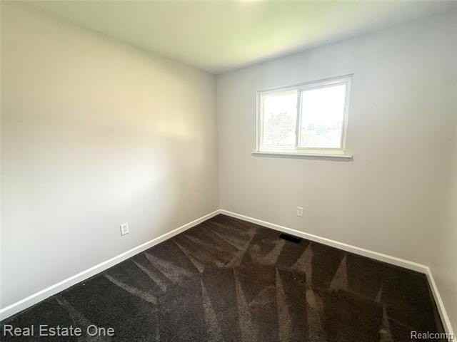 28476 Marquette St - Photo 7 of 14