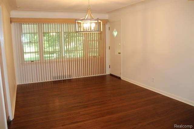 18147 Melrose Ave - Photo 4 of 25