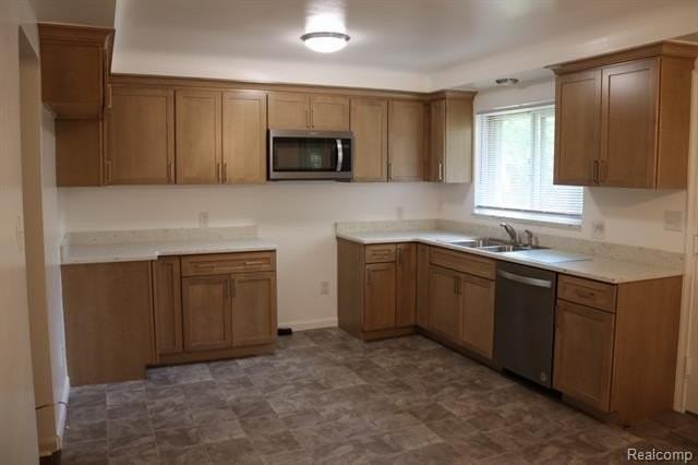 18147 Melrose Ave - Photo 7 of 25