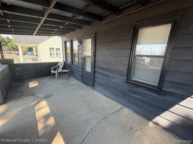 1935 Jarvis Ave - Photo 2 of 10