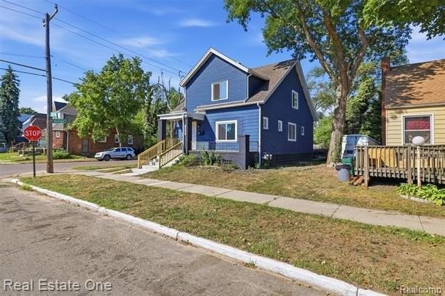 15401 Littlefield St - Photo 2 of 15