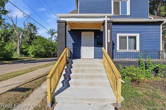15401 Littlefield St - Photo 5 of 15