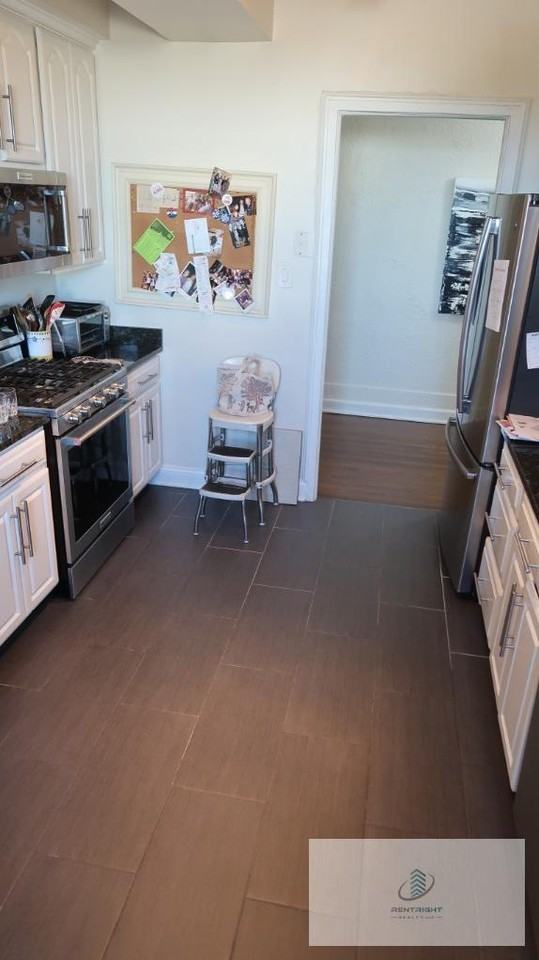 534 W Stratford Pl #6W - Photo 4 of 20