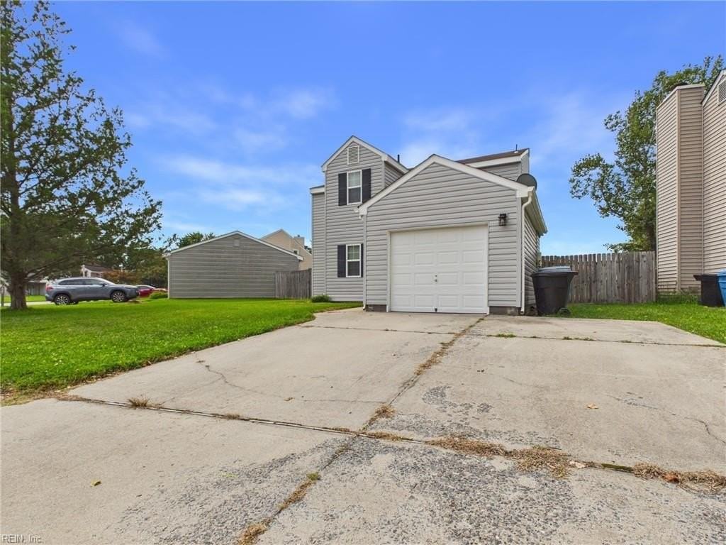 1769 Aquamarine Dr - Photo 3 of 34
