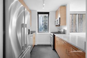 featured image of W 42nd St #19G