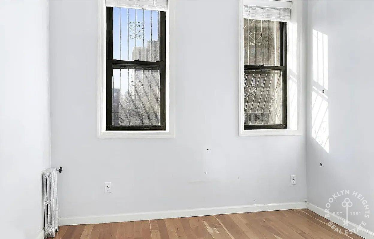 Hicks St #1L - Photo 4 of 5
