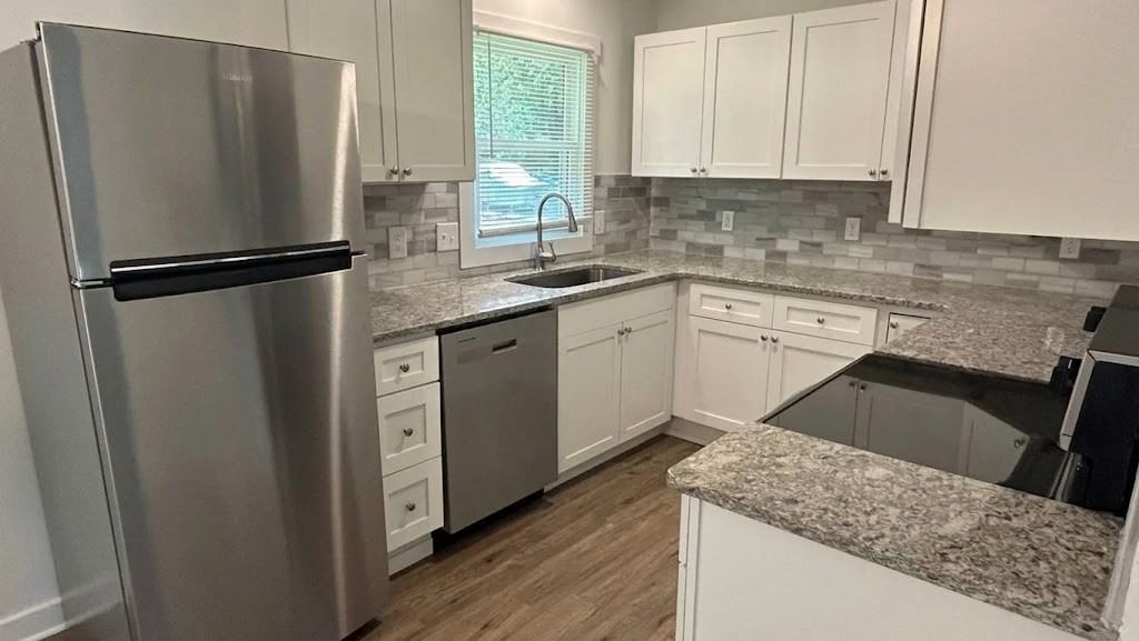 2325 Quartz Ct - Photo 3 of 6