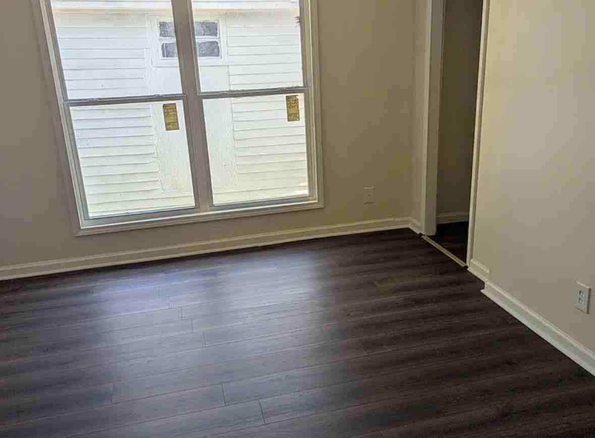 147 Orange St - Photo 6 of 6