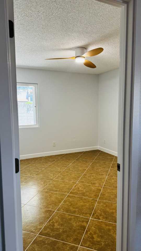 4019 E Desert Cactus St #B - Photo 4 of 18