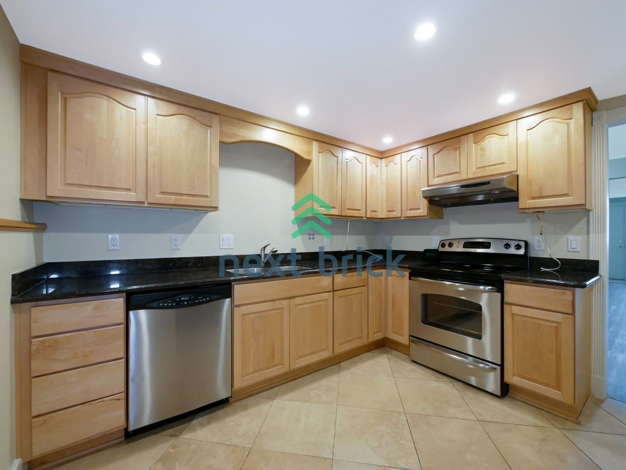 4050 W Lake Sammamish Pkwy Ne #24 - Photo 5 of 19