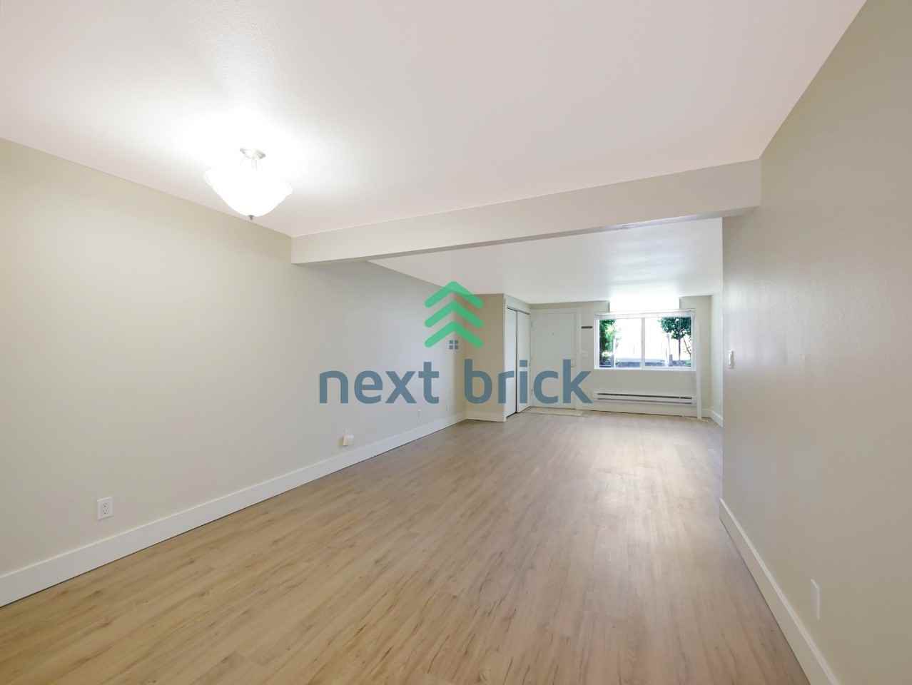 4050 W Lake Sammamish Pkwy Ne #24 - Photo 7 of 19