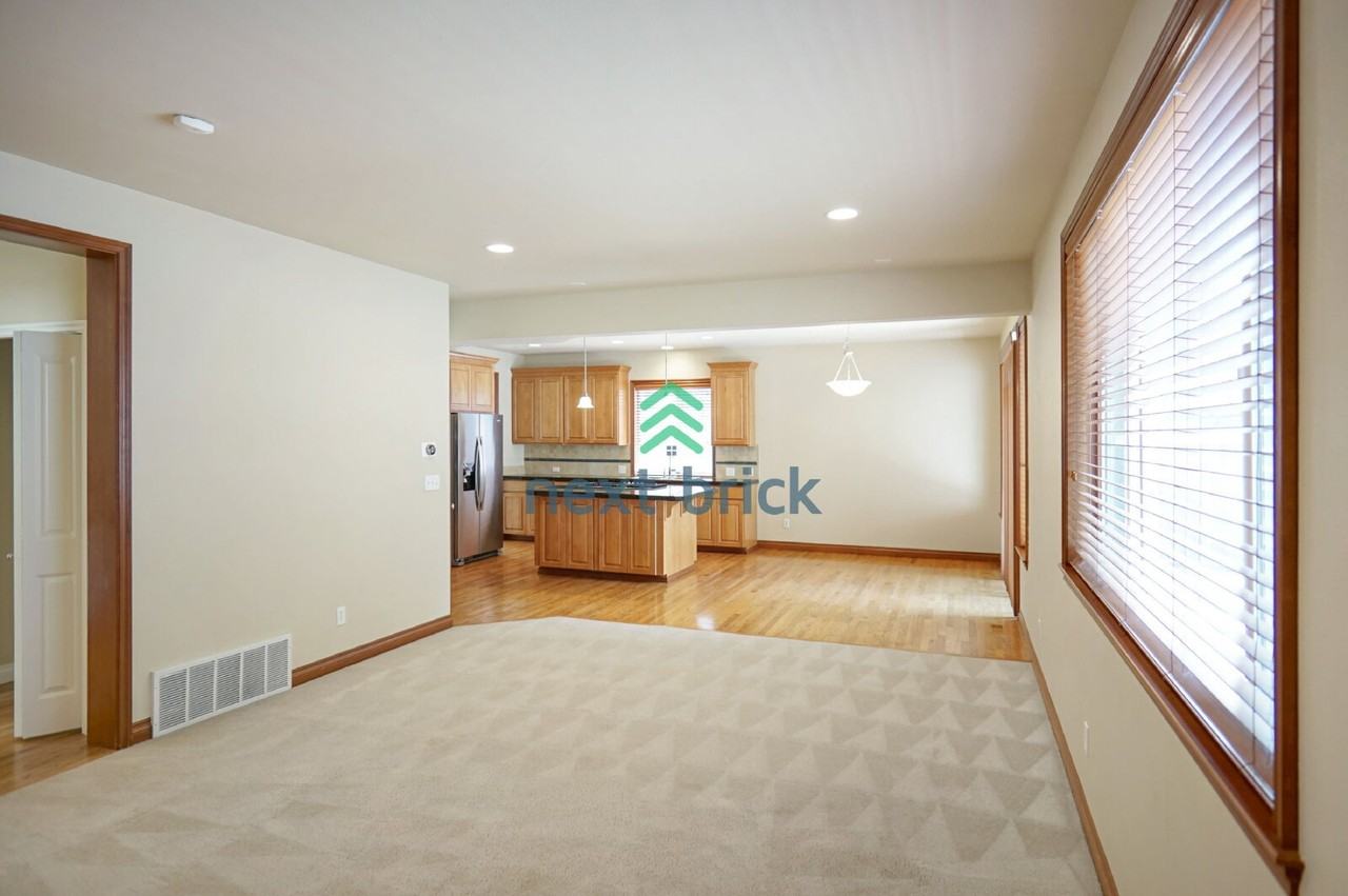 20457 134th Ave Ne - Photo 7 of 24