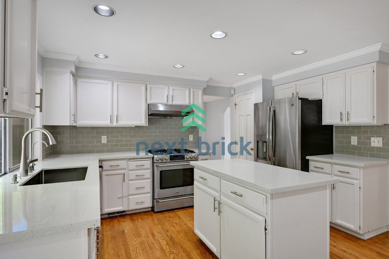 23408 Ne 29th Pl - Photo 6 of 26