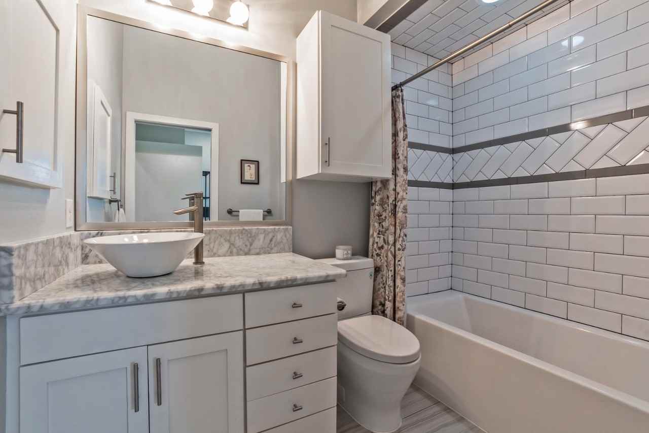 2201 Annex Ave - Photo 4 of 29