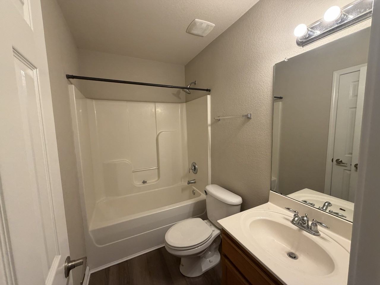 13077 English Manor Drive - Photo 2 of 11