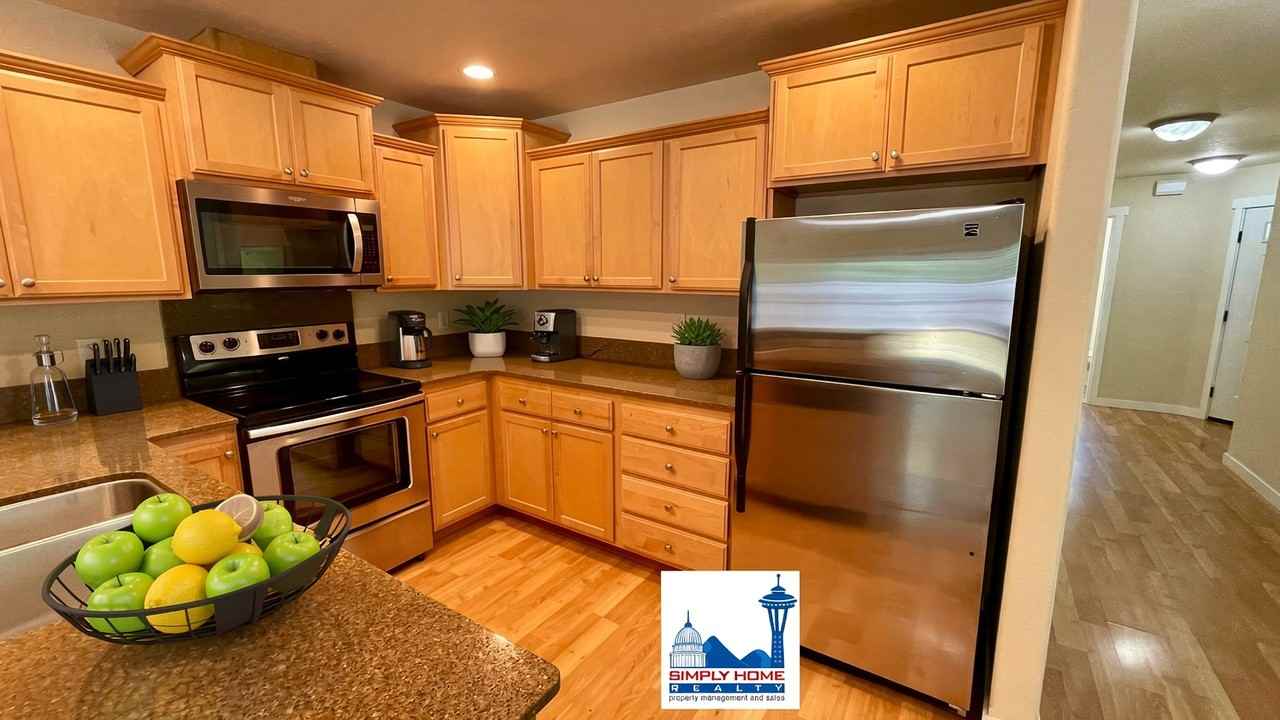 4526 5th Ave Nw - Photo 2 of 32