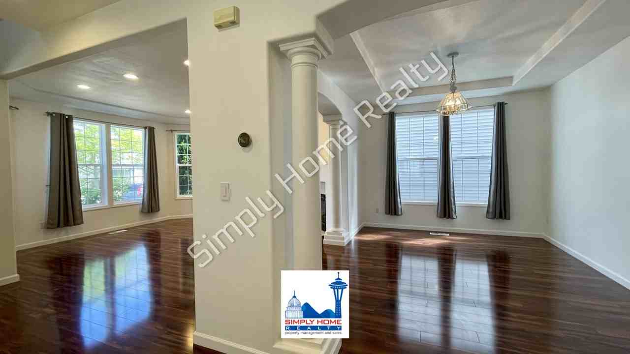 8335 15th Ave Se - Photo 6 of 39