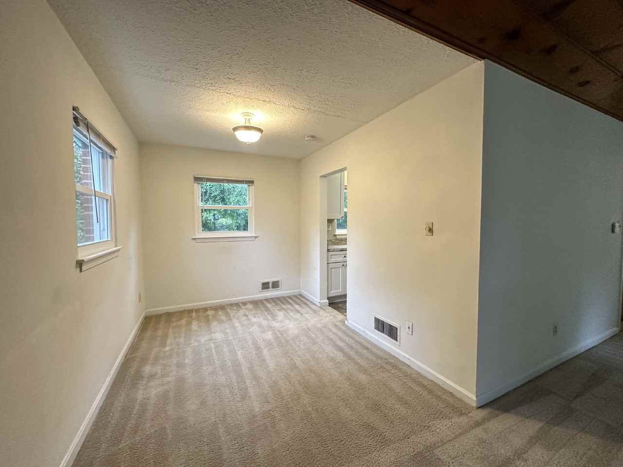 2237 Highland Ave - Photo 4 of 11