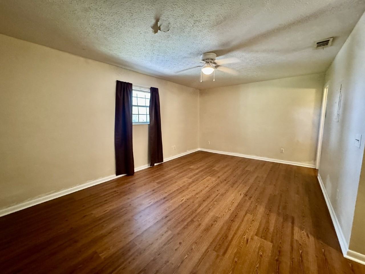 Kentucky Ave #1711 - Photo 6 of 9