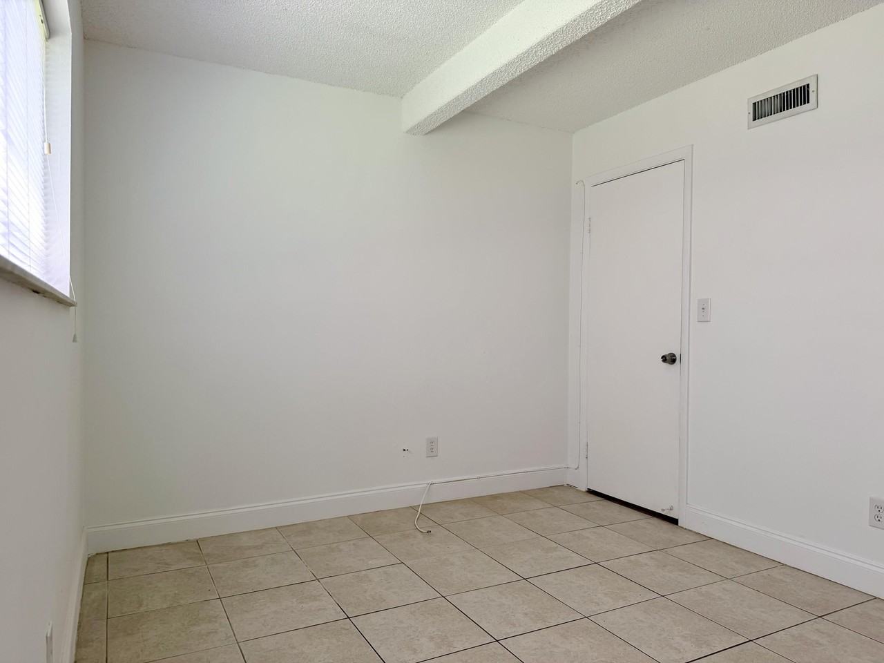 1245 S Flagler Ave #303 - Photo 6 of 26