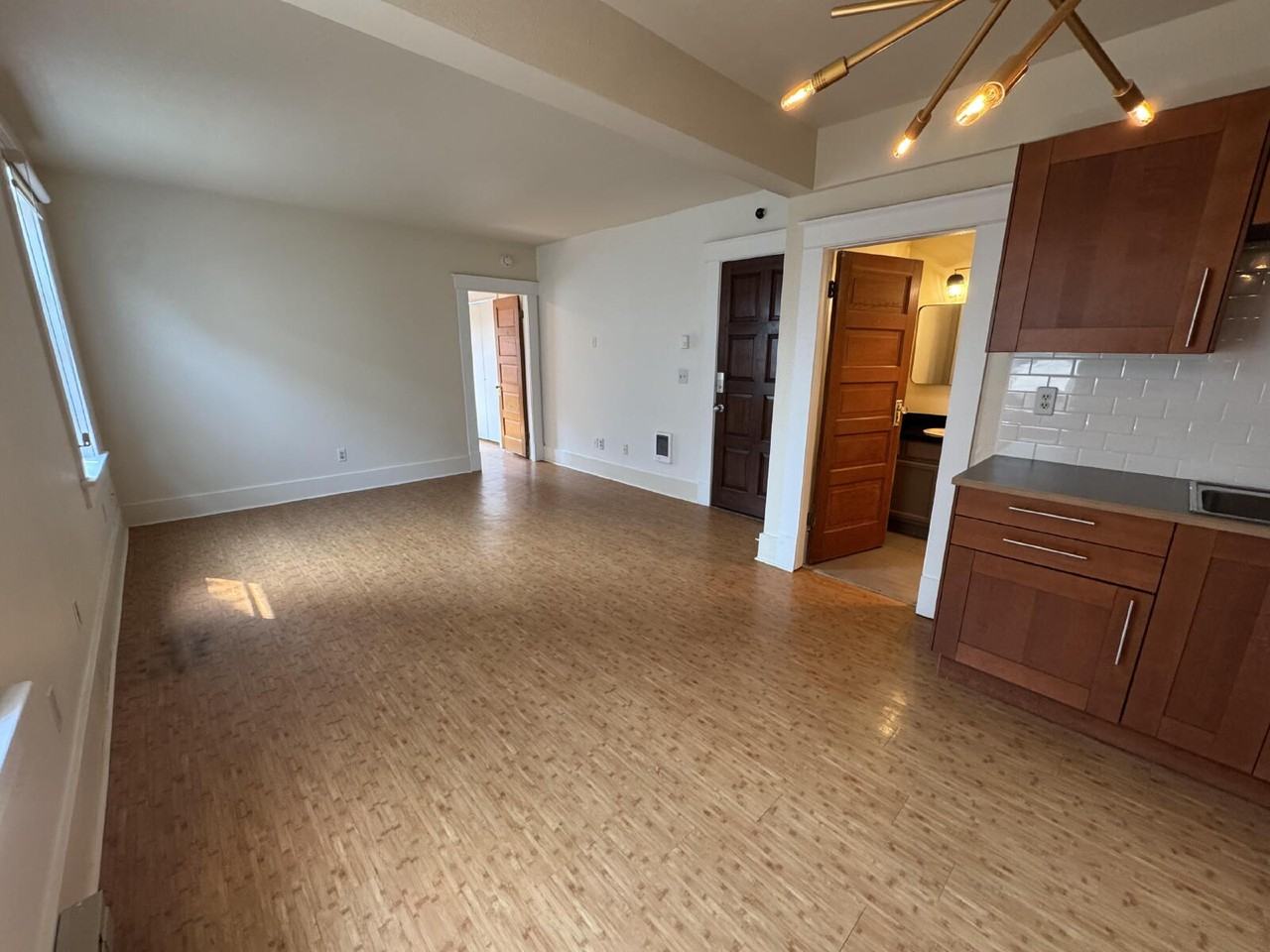 3017 Se Belmont St - Photo 4 of 10