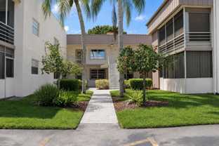 466 Capri Park #J - Photo 1 of 1