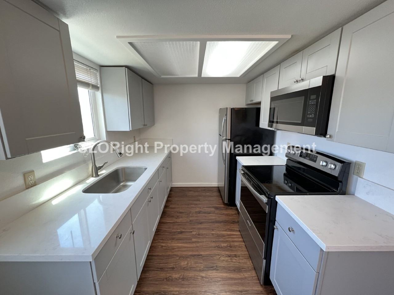 1912 Ebony Dr Apt B - Photo 6 of 11