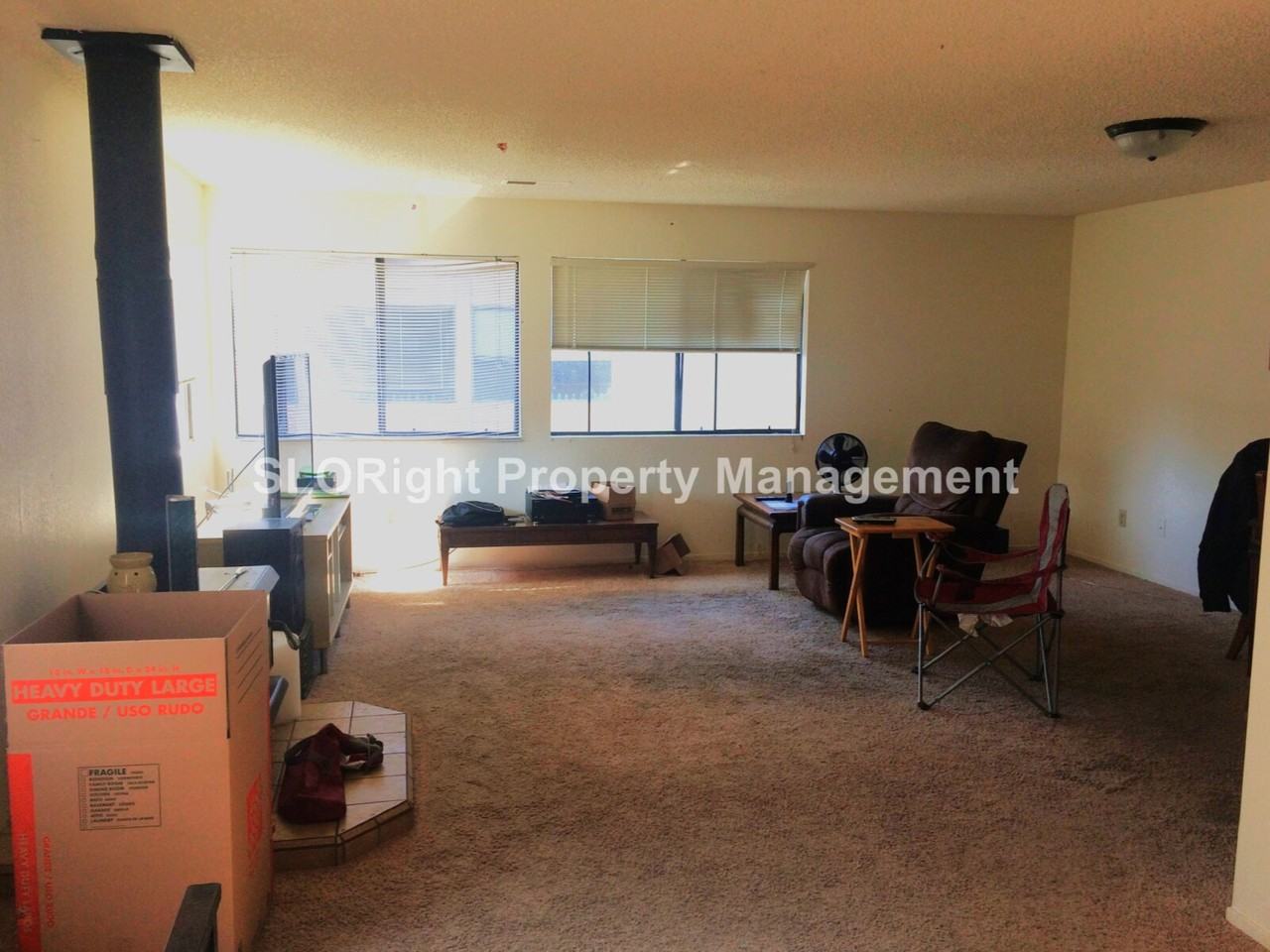 960 S 14th St #F - Photo 3 of 15