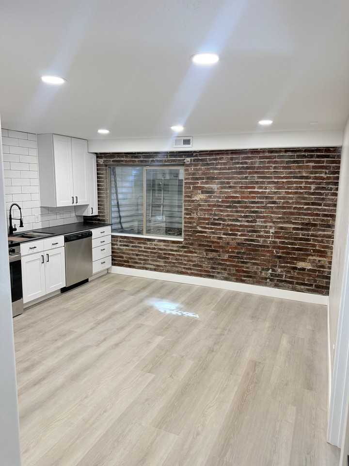 10418 S Sage Luigi Ct #B - Photo 7 of 8