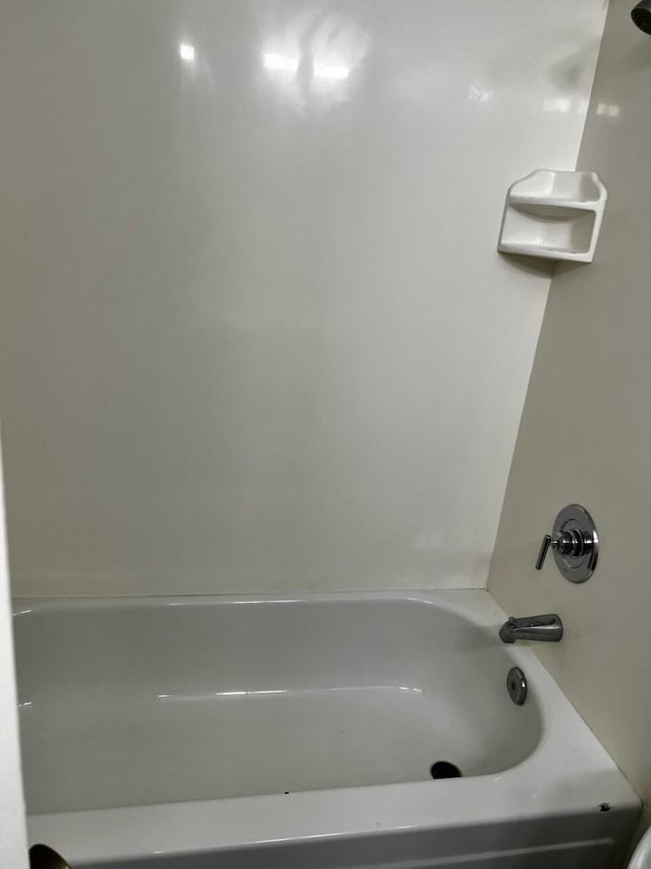 5660 E Lake Mead Blvd #D - Photo 4 of 18