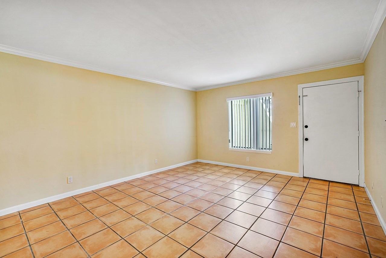 6559 Chasewood Dr #A - Photo 4 of 25