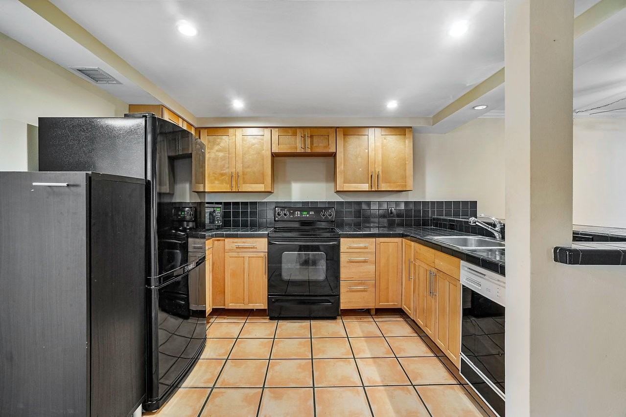 6559 Chasewood Dr #A - Photo 7 of 25