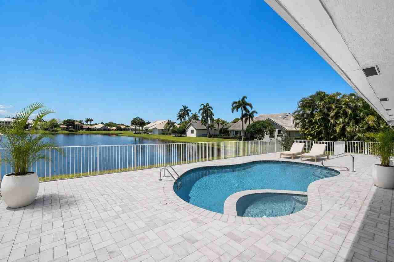 4440 Woodfield Blvd - Photo 4 of 26