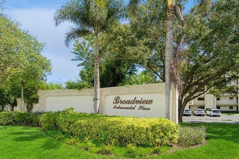 200 Intracoastal Pl #305 - Photo 2 of 30