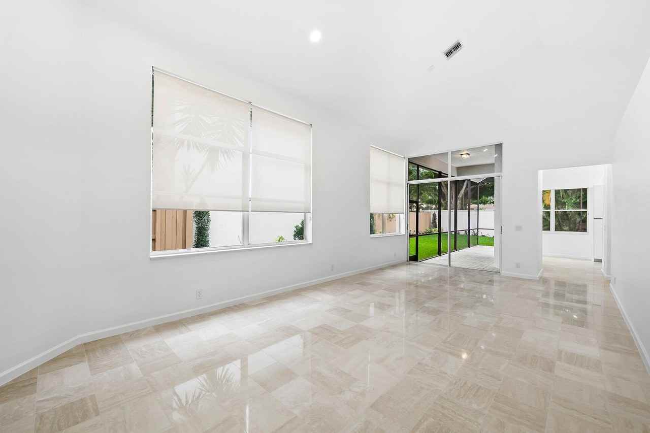 2480 Nw 66th Dr - Photo 5 of 23