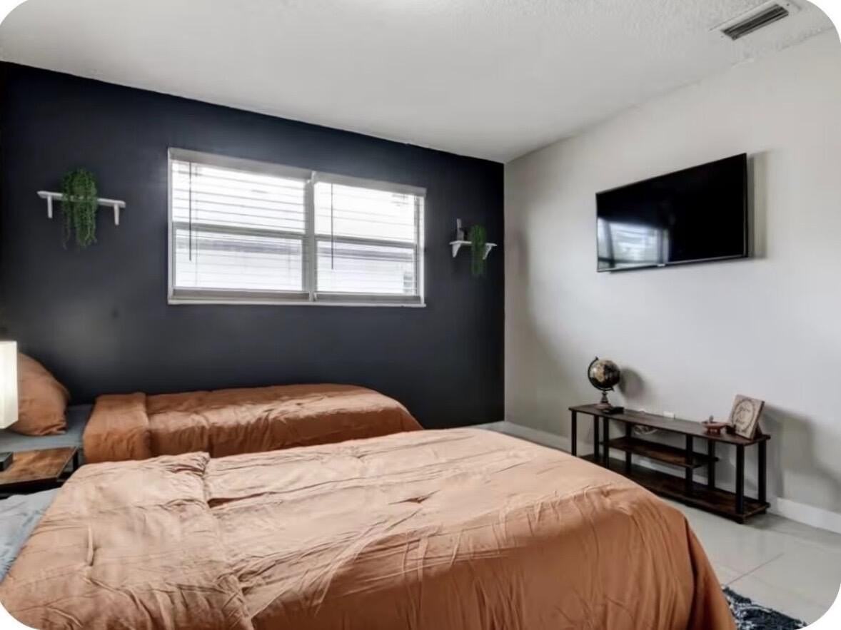 124 Walker Ave - Photo 4 of 7