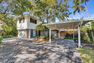 4417 Sw 38th Ter - Photo 1 of 1
