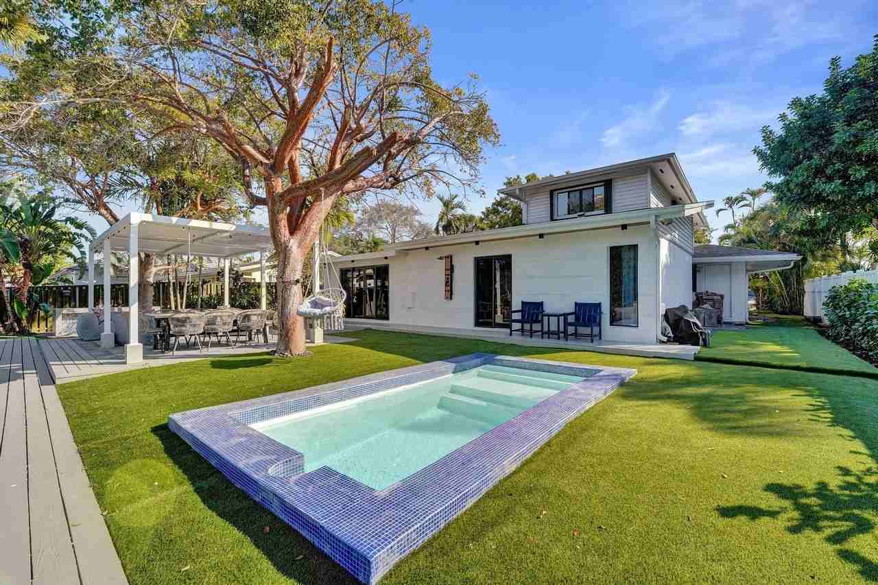 4417 Sw 38th Ter - Photo 2 of 50