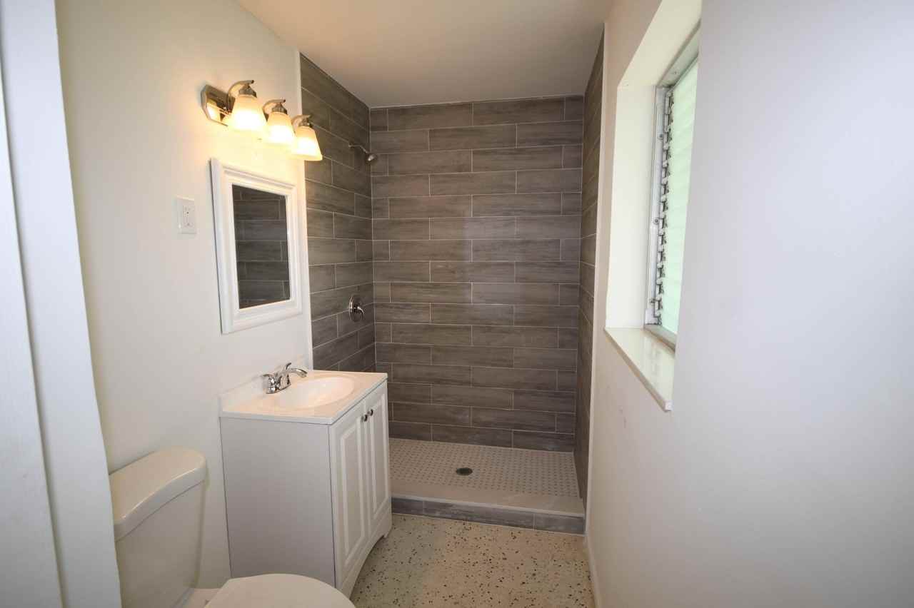 1216 Cabana Rd #2 - Photo 5 of 8