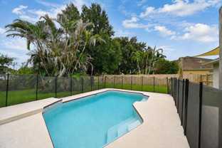 1755 Sw Castinet Ln - Photo 1 of 1